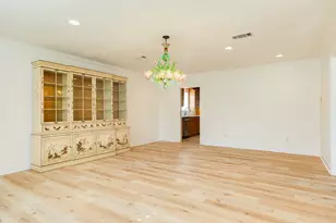 2610 Gerol Ct, Galveston, TX 77551 - Photo 6