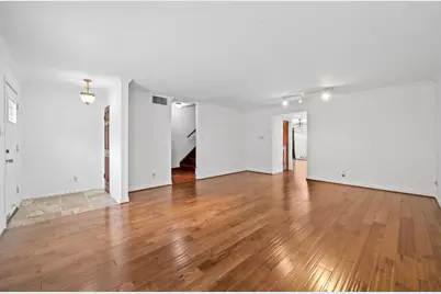 5819 Valley Forge Drive #91, Houston, TX 77057 - Photo 2