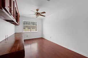 5819 Valley Forge Dr, Houston, TX 77057 - Photo 16