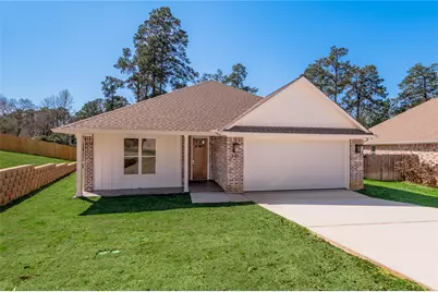 825 Village Gate Circle, Nacogdoches, TX 75961 - Photo 2