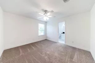 5007 Mallow St, Houston, TX 77033 - Photo 10