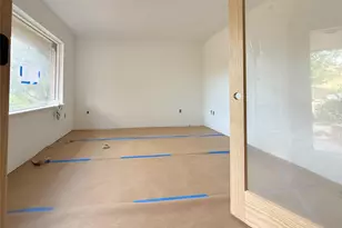 10438 Brinwood Dr, Houston, TX 77043 - Photo 2