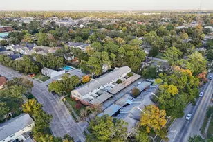 9654 Westview Dr, Houston, TX 77055 - Photo 44