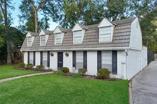 9654 Westview Dr, Houston, TX 77055 - Photo 38