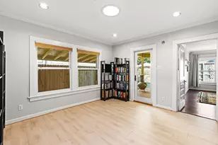 805 Ralfallen St, Houston, TX 77008 - Photo 20