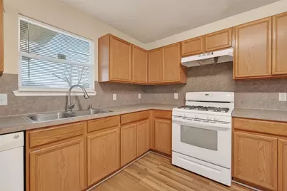 13410 Blue Swallow Drive, Houston, TX 77086 - Photo 12