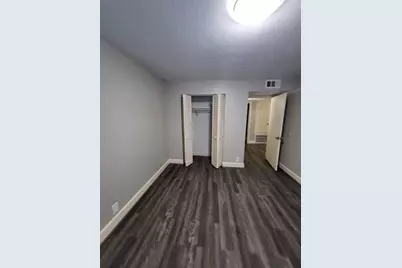 11002 Hammerly Boulevard Boulevard #212, Houston, TX 77043 - Photo 8