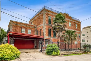 1607 E Bonner St, Houston, TX 77007 - Photo 1
