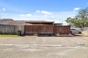 7489 Cook Rd, Houston, TX 77072 - Photo 12
