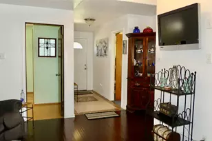 4432 Swan St, Hitchcock, TX 77563 - Photo 6
