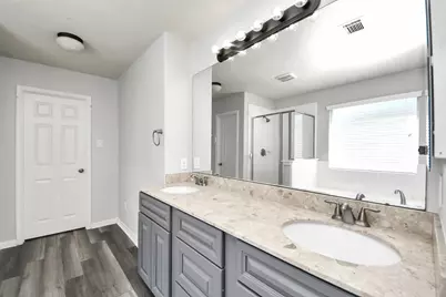 11207 Royal Rock Ct Court, Houston, TX 77088 - Photo 36