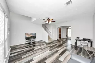 11207 Royal Rock Ct Ct, Houston, TX 77088 - Photo 8