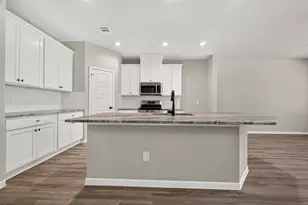 1435 Terry Roberts Dr, Angleton, TX 77515 - Photo 16