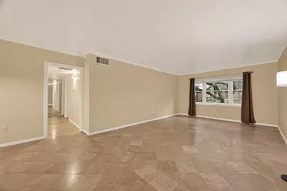 2600 Bellefontaine Street #B 24, Houston, TX 77025 - Photo 6