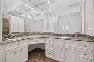 5202 Sagecircle Street S, Houston, TX 77056 - Photo 32