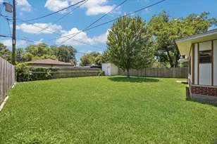 233 W Obion Rd, Houston, TX 77076 - Photo 14