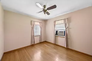 233 W Obion Rd, Houston, TX 77076 - Photo 12