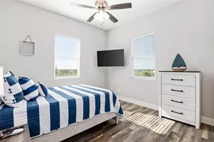 4406 Whaler Ln, Crystal Beach, TX 77650 - Photo 30