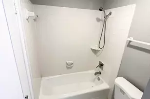 7950 N Stadium Dr, Houston, TX 77030 - Photo 22