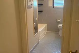 4713 Saxon St, Bellaire, TX 77401 - Photo 16