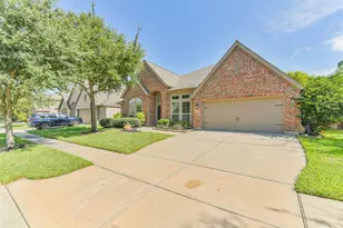 1735 Wickham Reach Dr, Spring, TX 77386 - Photo 2