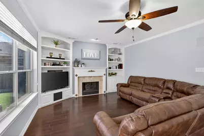 405 Gastonbury Court, League City, TX 77573 - Photo 12