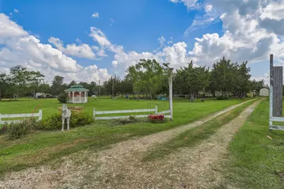 2325 Skrivanek Road, San Felipe, TX 77474 - Photo 32