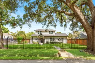 901 Melbourne St, Houston, TX 77022 - Photo 2