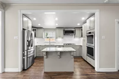 901 Melbourne Street, Houston, TX 77022 - Photo 8