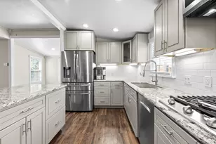 901 Melbourne St, Houston, TX 77022 - Photo 12