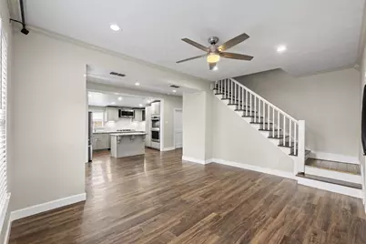 901 Melbourne Street, Houston, TX 77022 - Photo 6