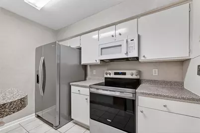 3700 W Clay Street #244, Houston, TX 77019 - Photo 10