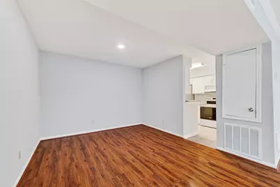 3700 W Clay Street #244, Houston, TX 77019 - Photo 8