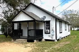 708 N Wharton St, El Campo, TX 77437 - Photo 2
