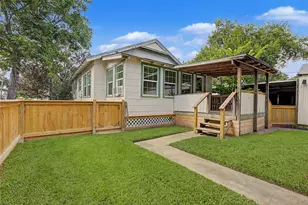304 Foster St, Tomball, TX 77375 - Photo 20