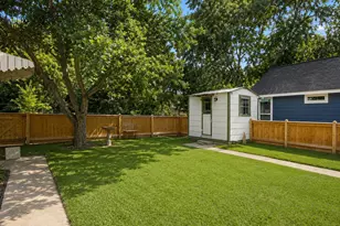 304 Foster St, Tomball, TX 77375 - Photo 24