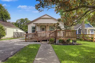 304 Foster St, Tomball, TX 77375 - Photo 1