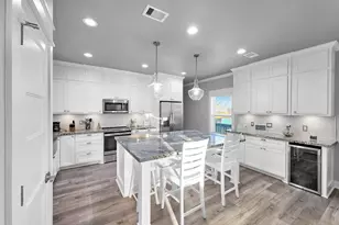 866 Wommack, Port Bolivar, TX 77650 - Photo 18