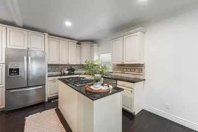 714 Winnie Street, Galveston, TX 77550 - Photo 10