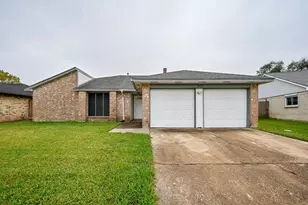 805 River Creek Dr, La Porte, TX 77571 - Photo 1