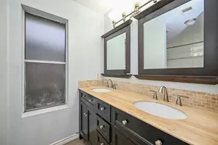 805 River Creek Dr, La Porte, TX 77571 - Photo 16