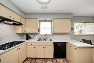 6122 Woodacres Dr, Hitchcock, TX 77563 - Photo 12