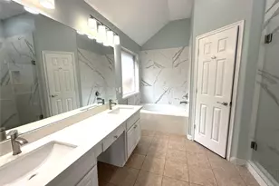 8218 Terrace Brook Dr, Houston, TX 77040 - Photo 20
