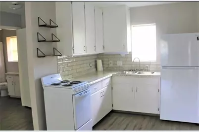 3330 Triplett Street, Bacliff, TX 77518 - Photo 2