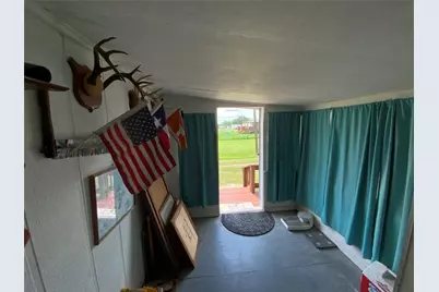 160 Tupelo S, Palacios, TX 77465 - Photo 6