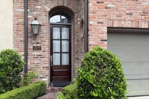 1972 Woodbury St, Houston, TX 77030 - Photo 2