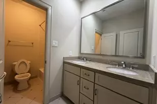 1972 Woodbury St, Houston, TX 77030 - Photo 18
