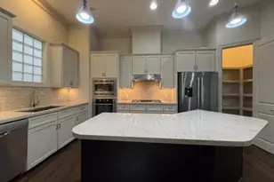 1972 Woodbury St, Houston, TX 77030 - Photo 8