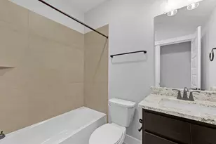 10972 Swang Link Dr, Houston, TX 77043 - Photo 26