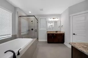 10972 Swang Link Dr, Houston, TX 77043 - Photo 16